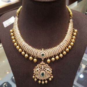 DIAMOND NECKLACE