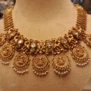 GOLD NECKLACE